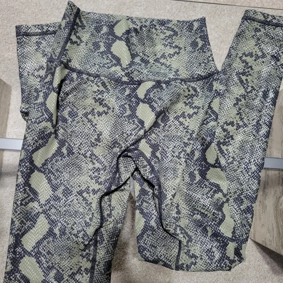 Buffbunny rebel leggings - Picture 2 of 3